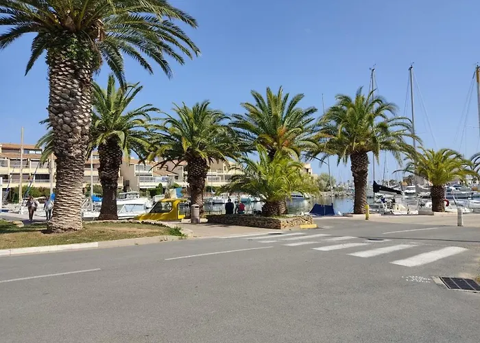 Spacieux A - Parking - Vue Port - Proche - Fr-1-796-29 *